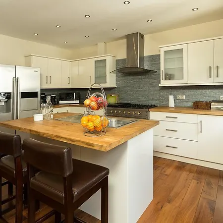 Villa Loppe - Mountain Four-bedroom Hidden Gem *